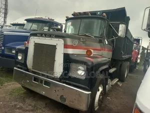 Mack Tipper 10 Tyres R Model (Tokunbo)