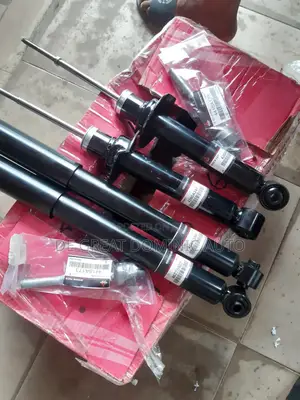 Front and Back Shock Absorbers for Mitsubishi Pajero New Model