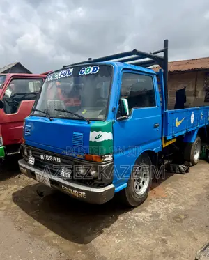 Nissan Cabstar Old Model Normal Hand Petrol Engine 1997
