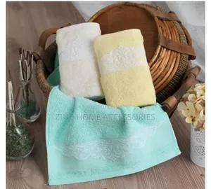 Elissa Gift Box