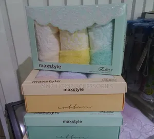 Elissa Gift Box