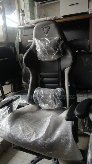 All Black Game+Office Chair