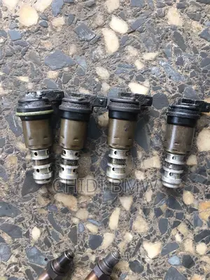 BMW E60 E70 X5 Vanos Solenoid