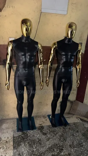 Normal Body Size Male Black And Gold Mannequin