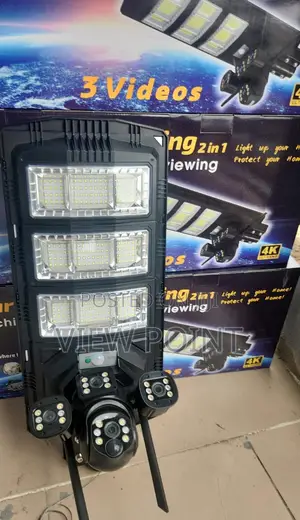 High Quality Tripple Lens Auto_tracking Cctv Cam 4g Solar Street Light
