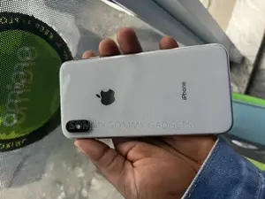 Apple iPhone X 64 GB White