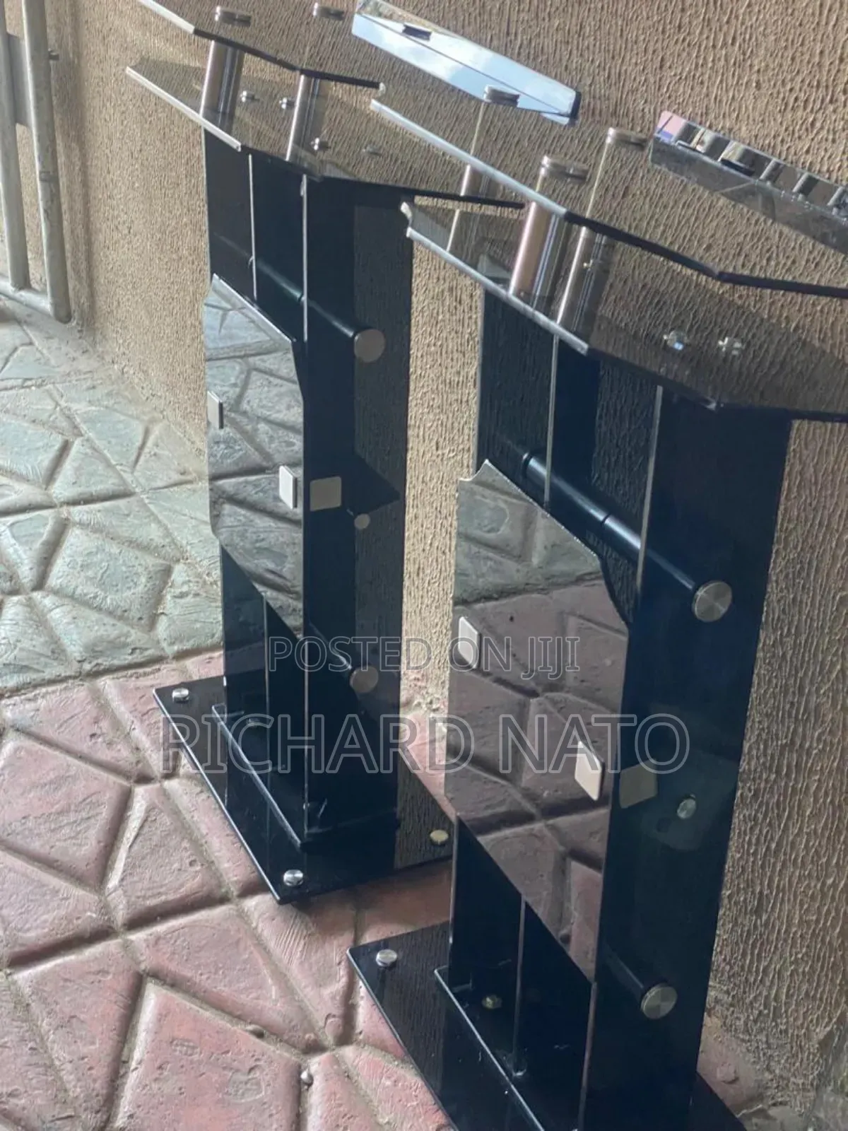 So Since Glass Pulpit