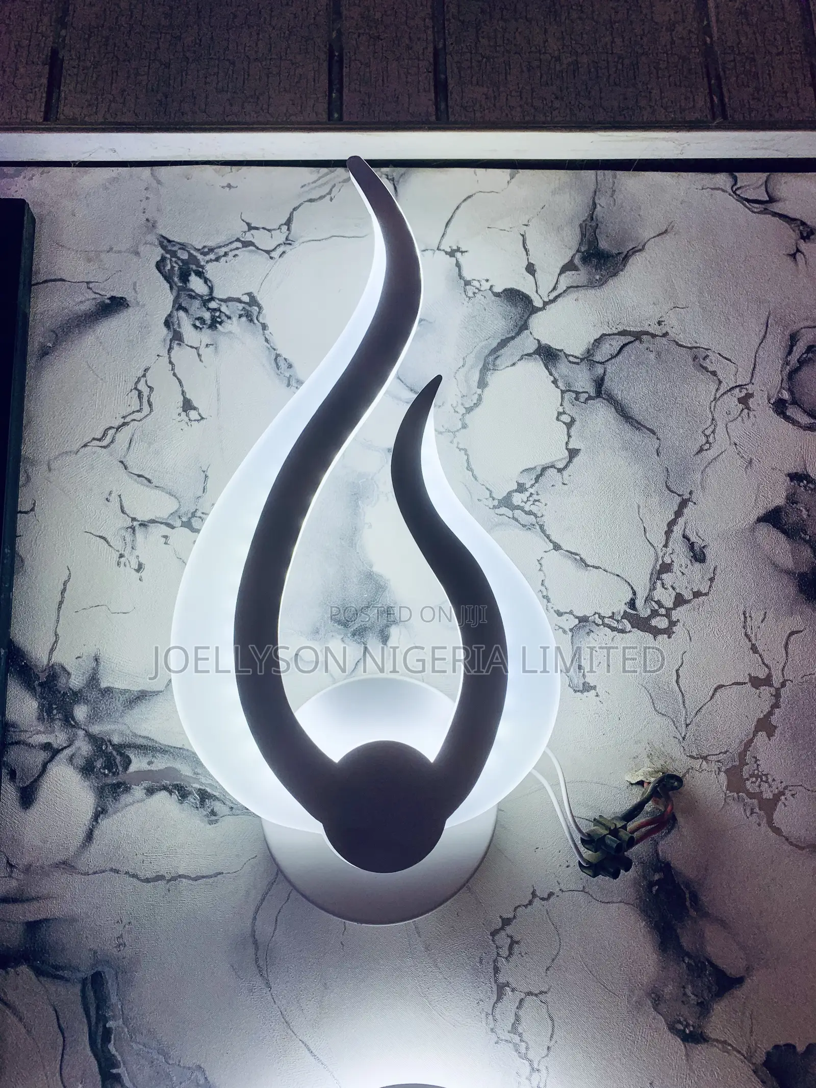Flame Wall Lamp