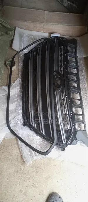Front Grille Hyundai Elantra Gt With Chrome 2012 Model
