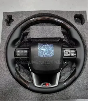 Complete Steering Wheel Toyota Hilux 2024 Model