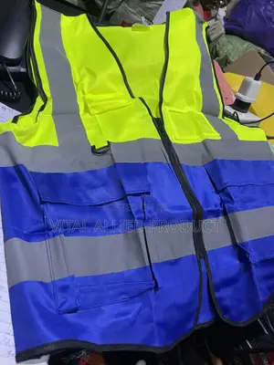 Reflective Vest With Pocket