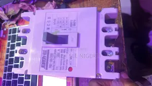 Jordy Ele McCb 250a/3pole Circuit Breaker.
