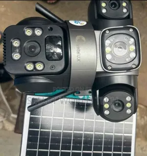 A Triple Lens CCTV Outdoor Solar Camera With 4g Network