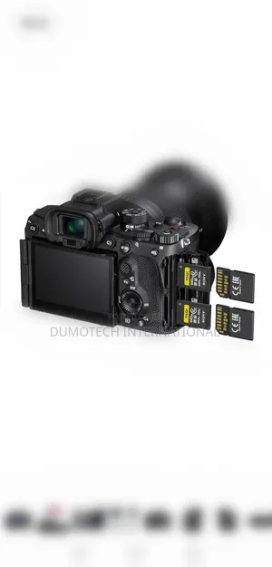 Sony Alpha7r v Full-Frame Mirrorless Camera