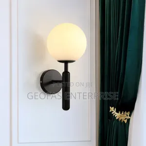 High Quality Modern Design Billionaire Living Room Wall Bracelet Light