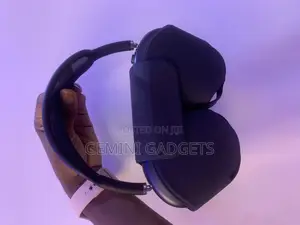 Neat Used Airpod Max 1st Gen