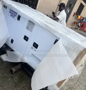 New and Original 30kva Perkins England Diesel Soundproof Generator