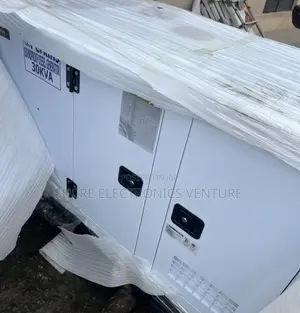 Complete 30kva Perkins England Engine Diesel Soundproof Generator 