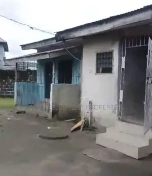 2bdrm Bungalow in Off Pti, Warri for sale