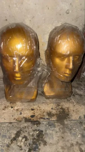 Gold Male Head For Displaying Caps
