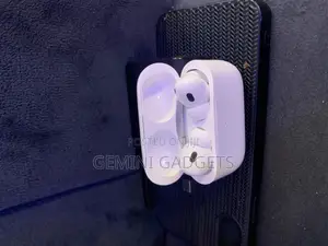 Neatly Used Apple Airpod Pro 2 Comes With Free Pouch