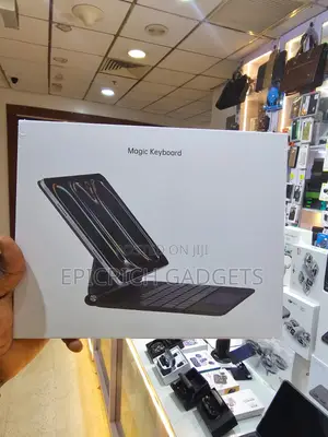 iPad 10th Gen Magic Keyboard and Case