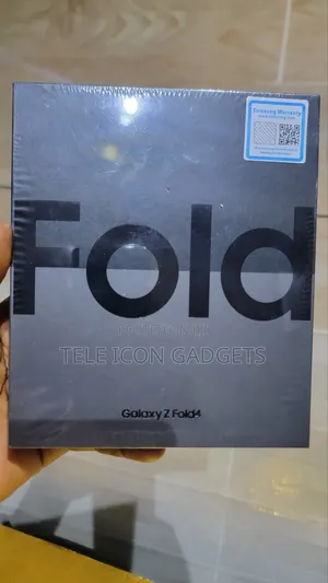 New Samsung Galaxy Z Fold4 512 GB Gold