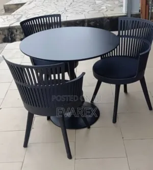 Bar/Restaurant 3 Chairs With Table, Black