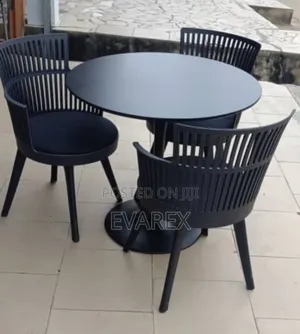 Bar/Restaurant 3 Chairs With Table, Black