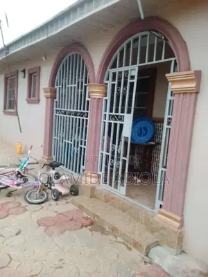3bdrm House in Ibadan for sale