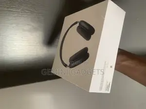 Brand New Original Apple Airpod Max 2