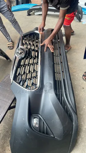 Front Bumper Toyota Highlander 2020 Le