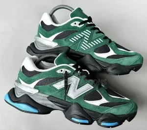 Nike Sports Green Sneakers