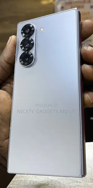 Samsung Galaxy Folder 8 GB Silver