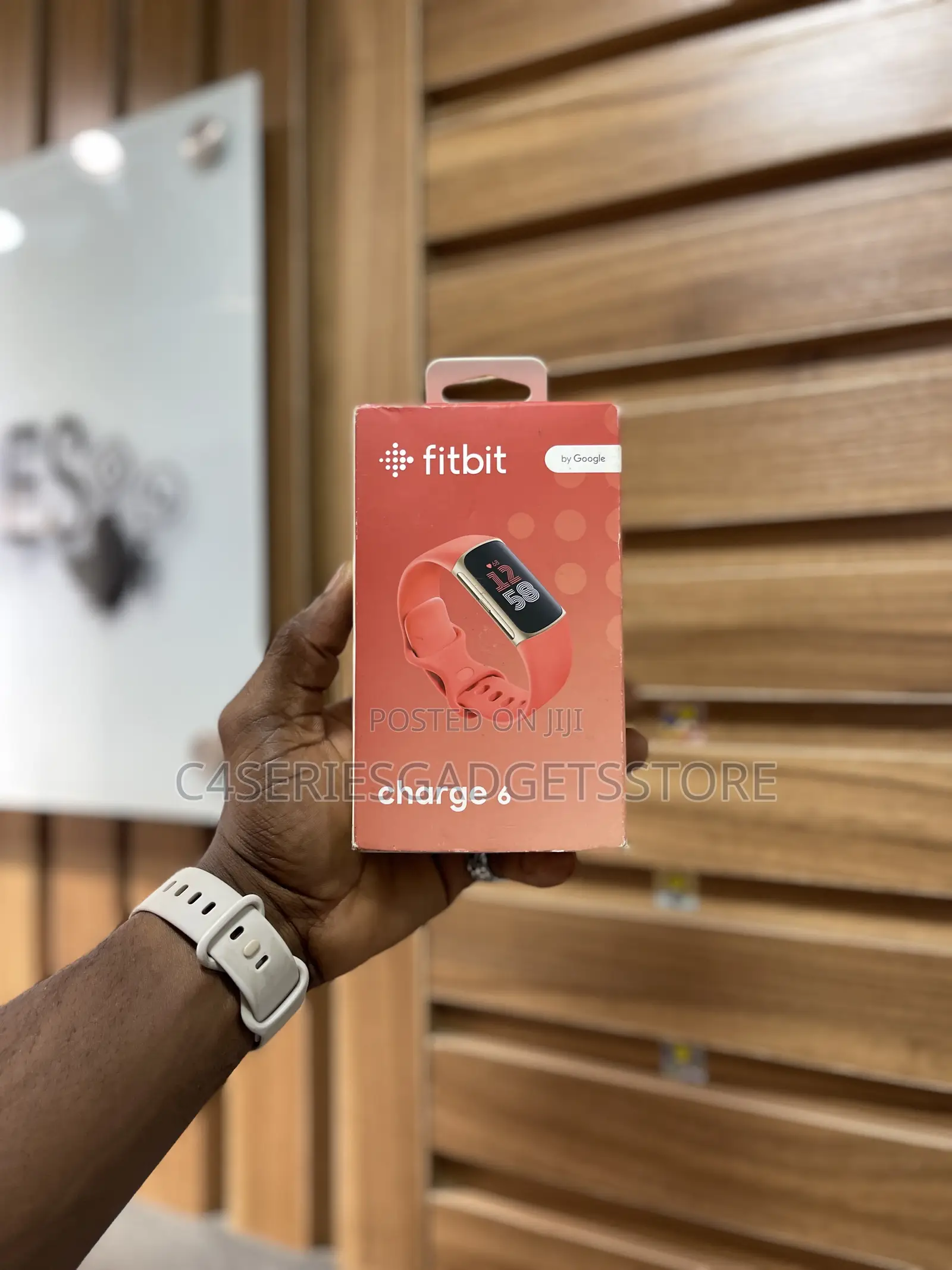 Fitbit Charge 6