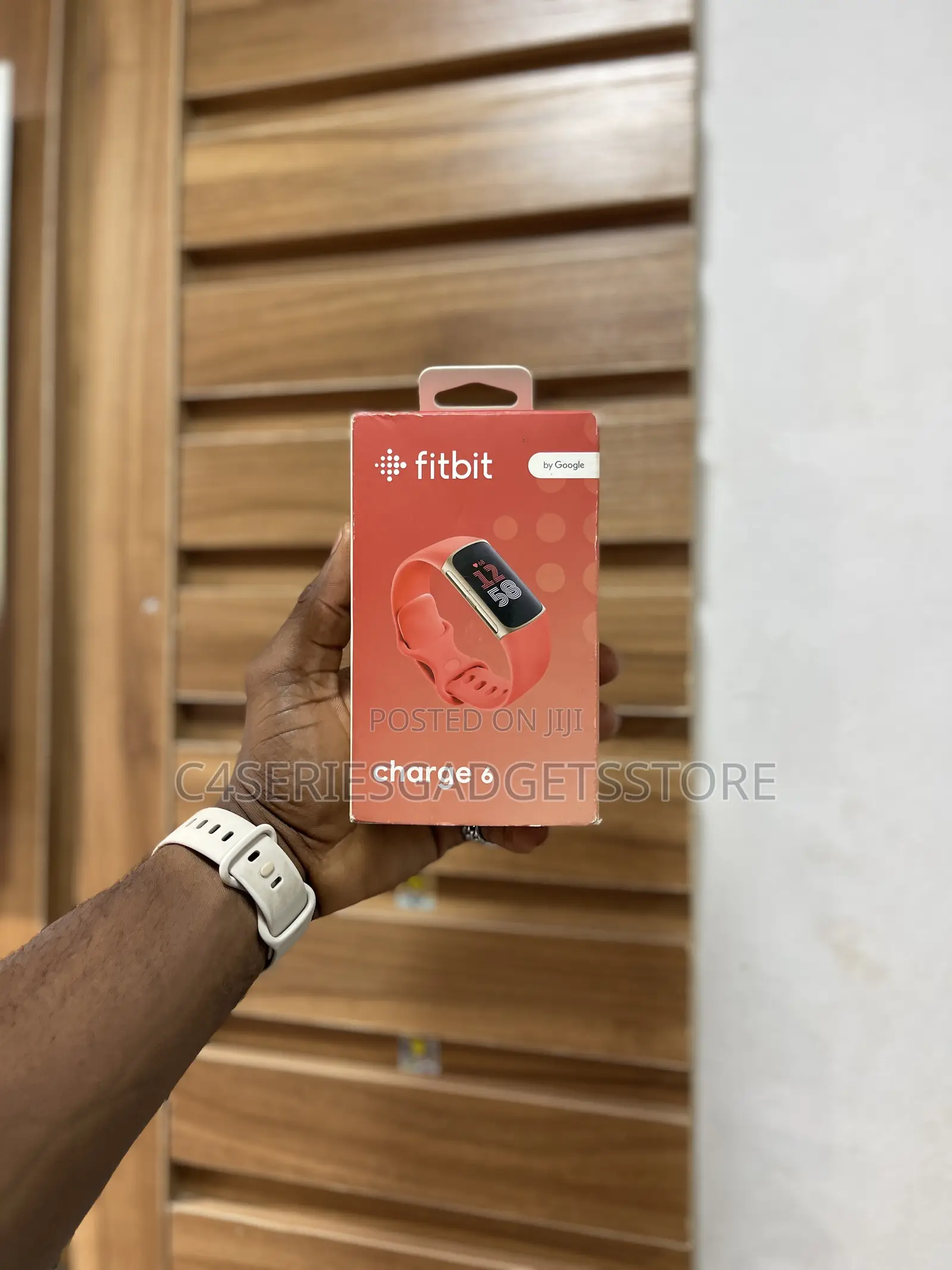 Fitbit Charge 6