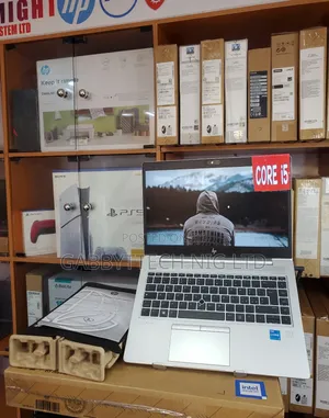 New Laptop HP EliteBook 745 8GB Intel Core I5 SSD 256GB