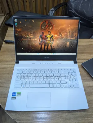 Laptop MSI MSI Sword 15 16GB Intel Core i7 SSD 512GB