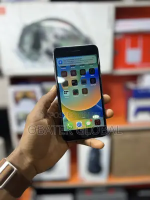Apple iPhone 8 Plus 64 GB Black