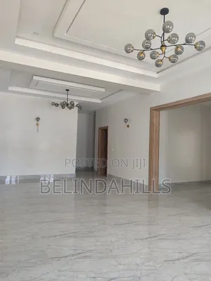 5bdrm Townhouse/Terrace in Kado for sale