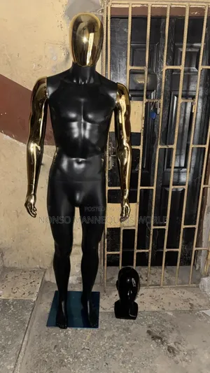 Black And Gold Faceless Male Display Mannequin