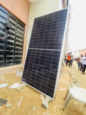 550watts 144cells Original Canadian Biaficial Solar Panels