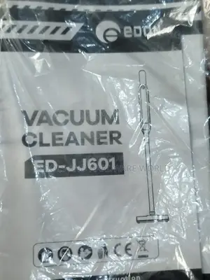 Chargeable Vacuum Cleaner