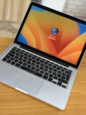 Laptop Apple MacBook Pro 2015 8GB Intel Core I5 SSD 128GB