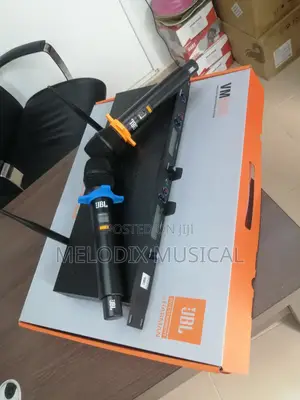 JBL Vm500 Professional Dual Wireless Microphone