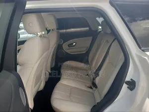 Land Rover Range Rover Evoque HSE 4x4 5-Door 2018 White
