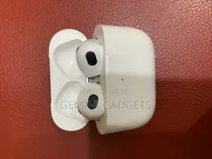 Neatly Uk Used Apple Airpod 3rd Generation