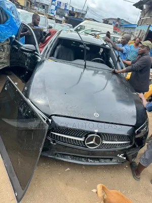 Benze E350 2019 Windscreen Glass Available