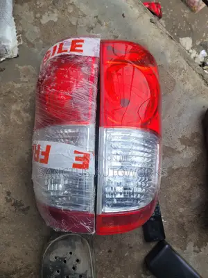 Rear Light Toyota Tundra 2005