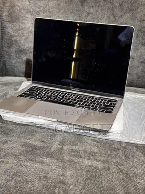 Laptop Apple MacBook Pro 2019 16GB Intel Core i5 SSD 256GB
